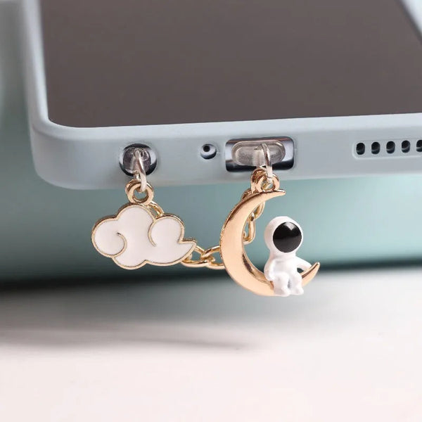 Astronaut Dust Plug Charm Cute Charge Port Anti Dust Plug Kawaii   Usb Type C Plug For iPhone Earphone Jack Stopper Cap Pendant