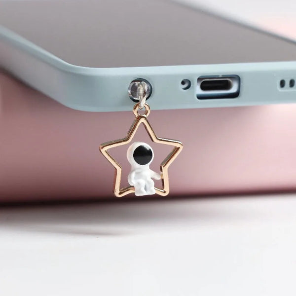 Astronaut Dust Plug Charm Cute Charge Port Anti Dust Plug Kawaii   Usb Type C Plug For iPhone Earphone Jack Stopper Cap Pendant